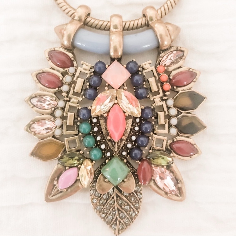 Brand new, never worn, Stella and Dot statement necklace
